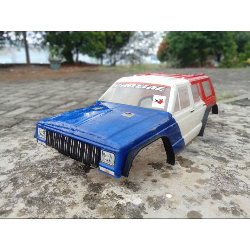 Body Cherokee lexan RC 1/10 PROLINE