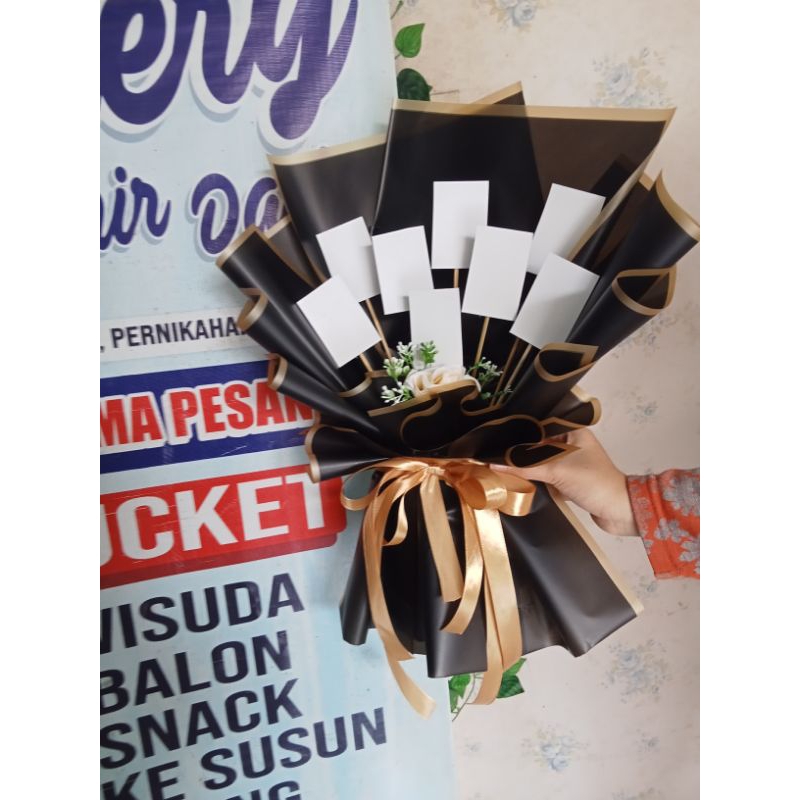 

bucket bunga tempat tusukan snack + pita