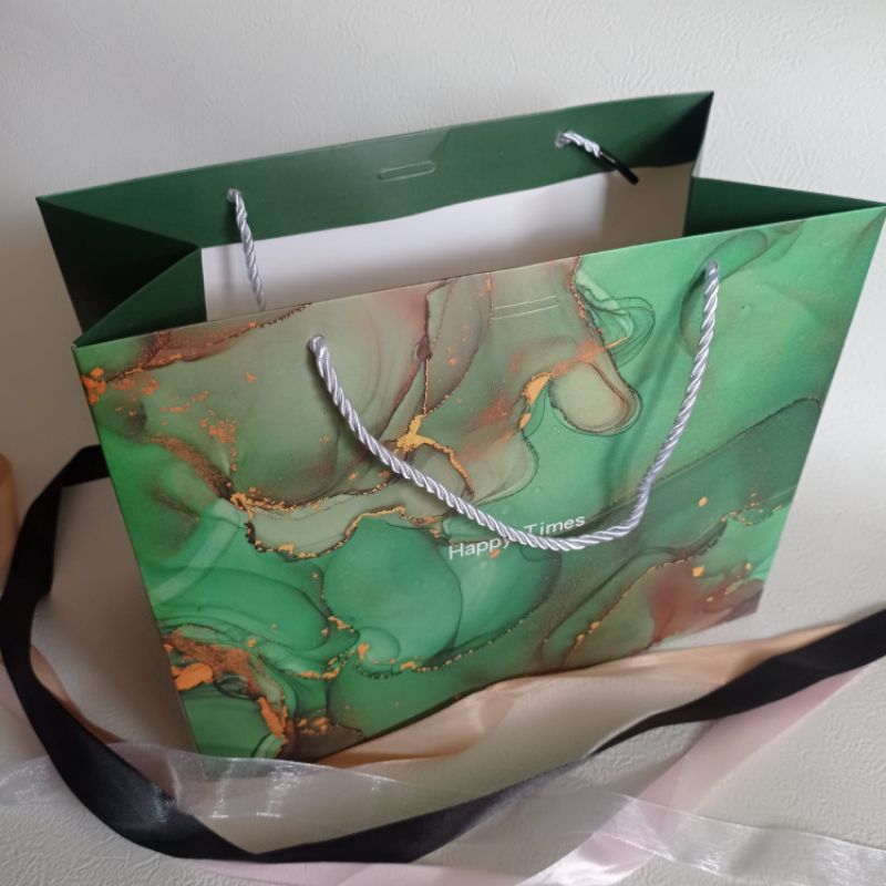 

paperbag import gratis pita | paper bag premium | motif B | paperbag jogja