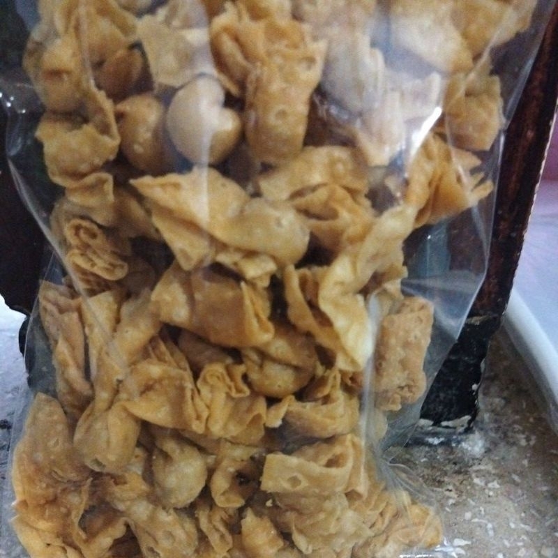 

cumi abon pangsit Snack cemilan klenik