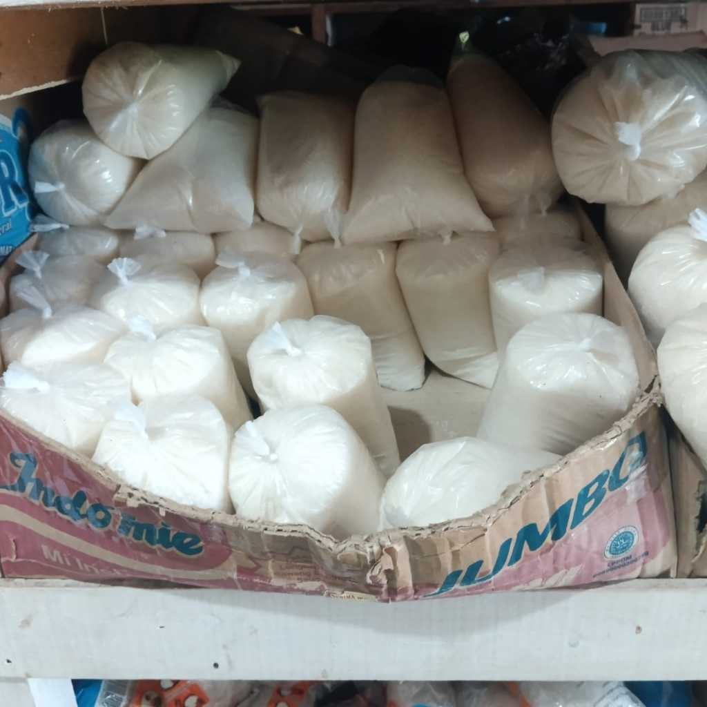 

Gula Pasir Polos 1 Kilogram / 0.5 Kilogram