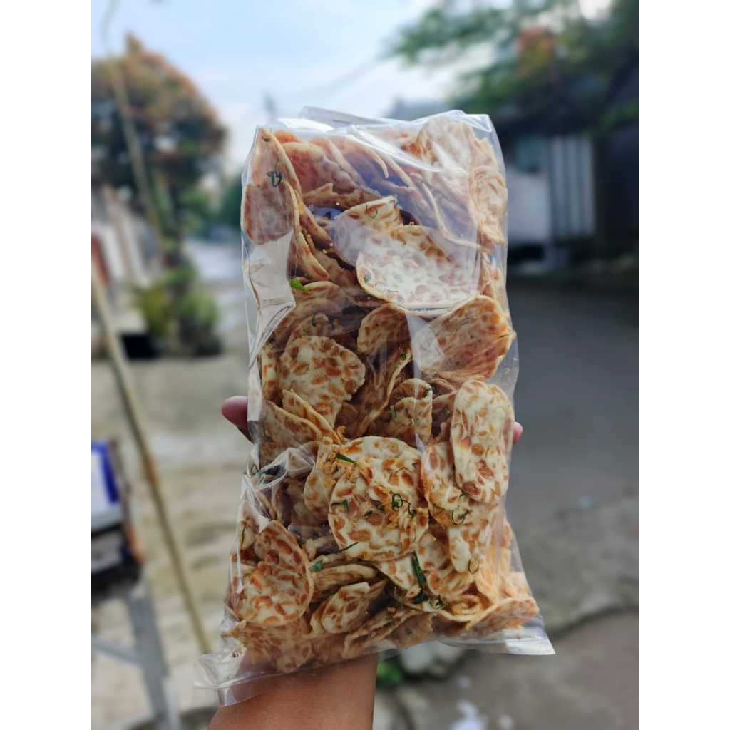 

kripik tempe sagu daun jeruk gurih renyah kriyuk tempenya nyossss rasanya