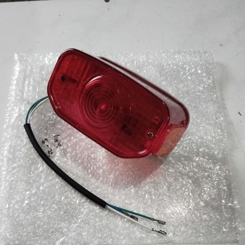 Lampu Belakang Stopan assy Yamaha V75 L2G