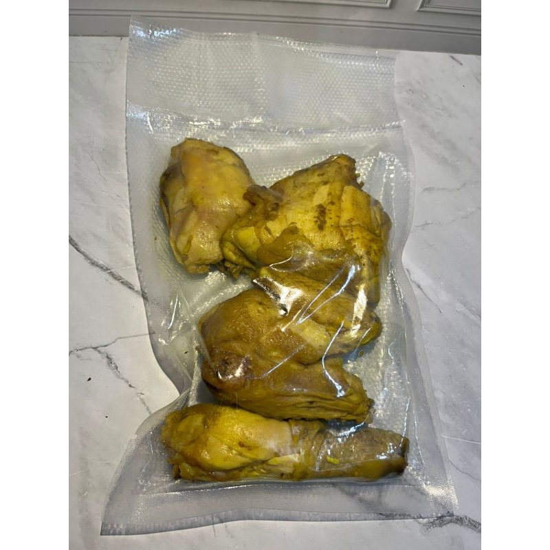 

AYAM UNGKEP BUMBU KUNING