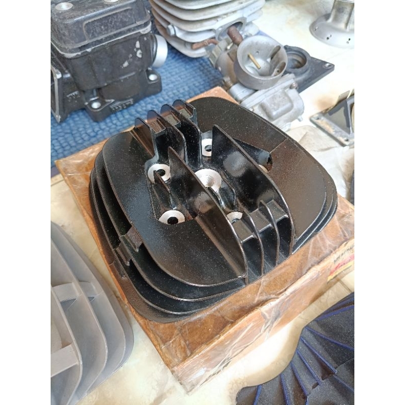 Cylinder Head Kop Yamaha YZ125G 1980 3R3 Original NOS