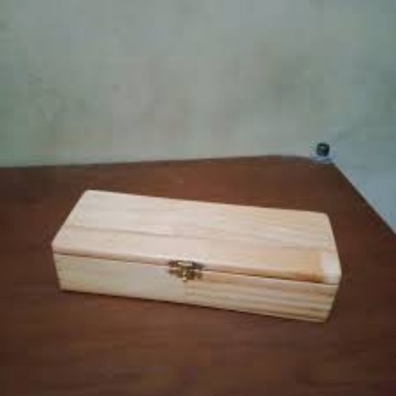 

kotak pensil kayu