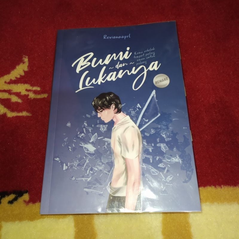 [PRELOVED] Novel Bumi dan lukanya/ Preloved novel Bumi dan lukanya
