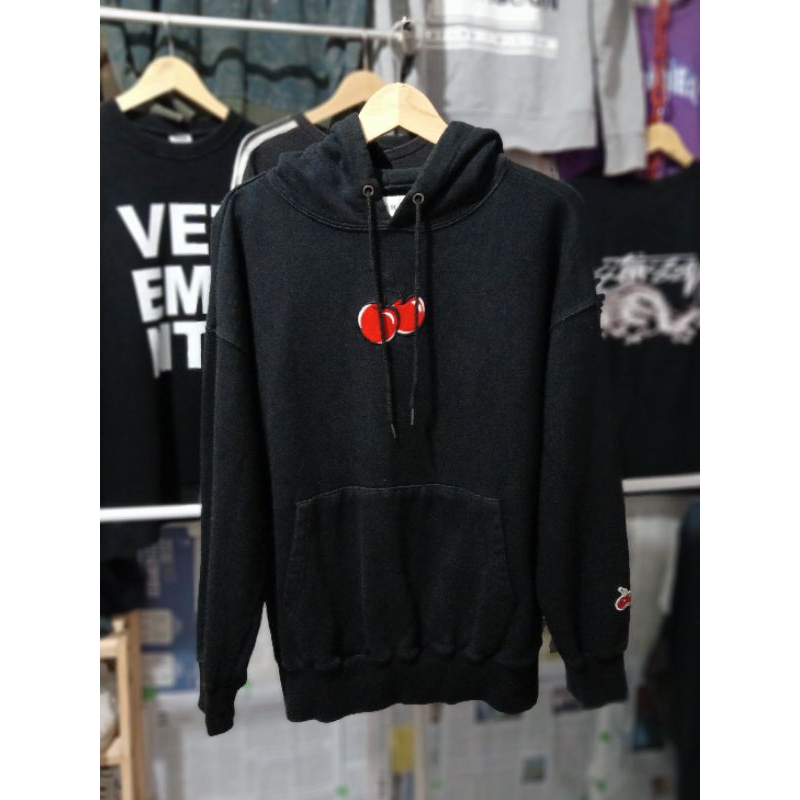 Hoodie kirsh logo center