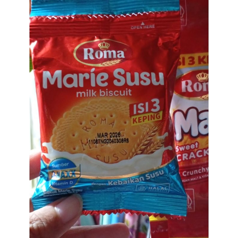

Roma Marie Susu biscuit renceng 10's