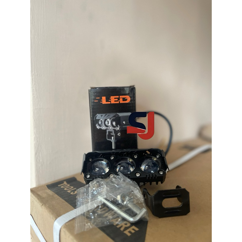 lampu sorot / lampu mini laser 3 mata universal