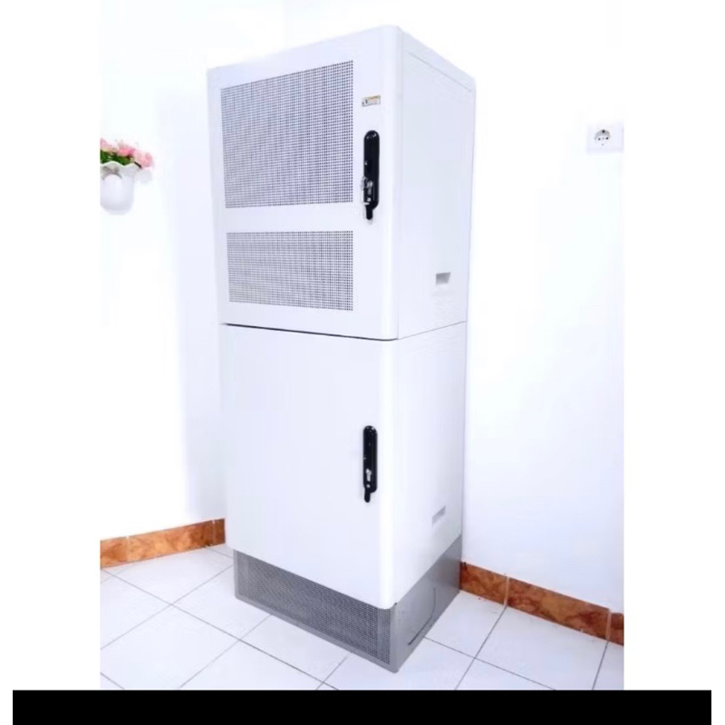 Rack server Cabinet For outdoor & indoor 2 pintu Include Double Fan kipas otomatis sistem.cocok utk 