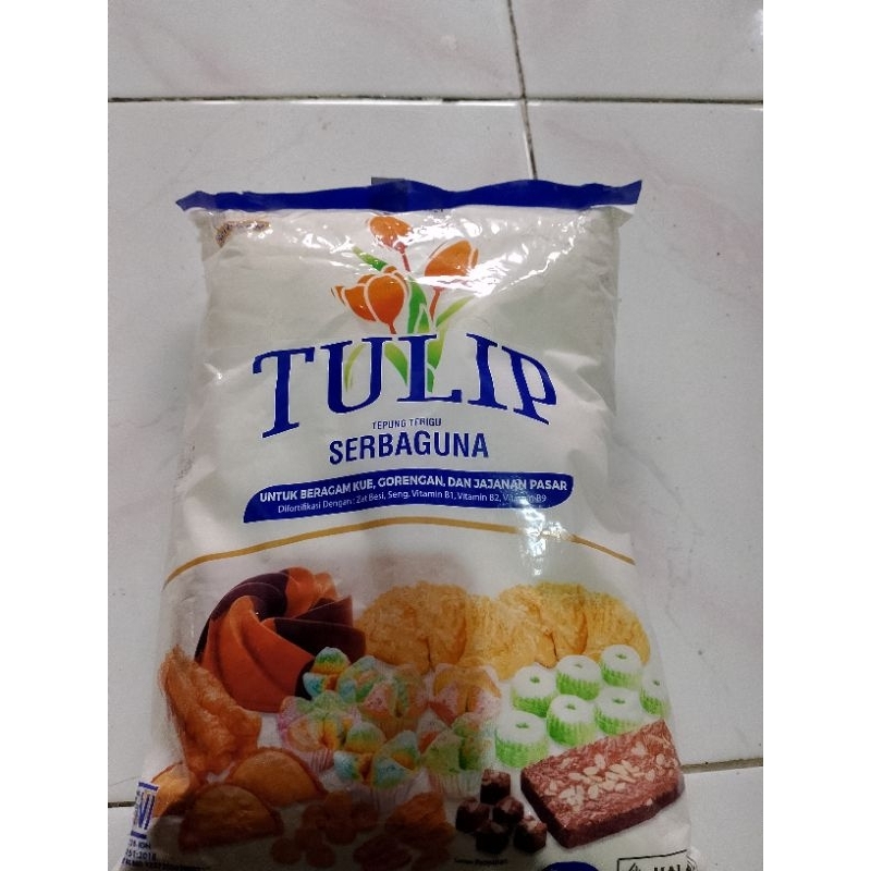 

tepung terigu tulip 1kg...ready stok