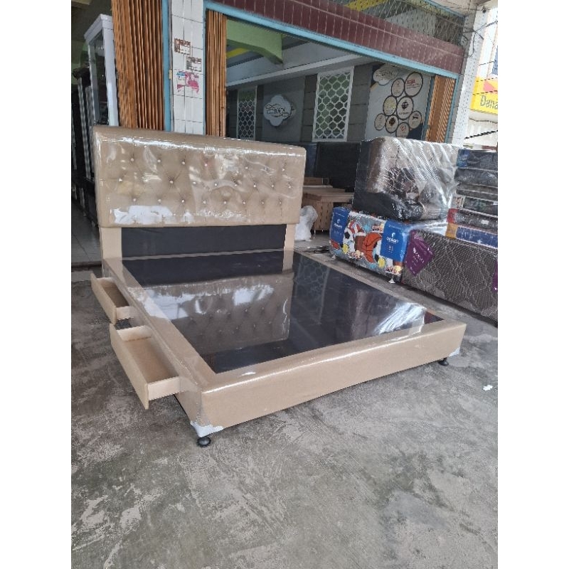 dipan divan tempat tidur ranjang kasur pakai laci + sandaran 180x200 no 1 160x200 no 2