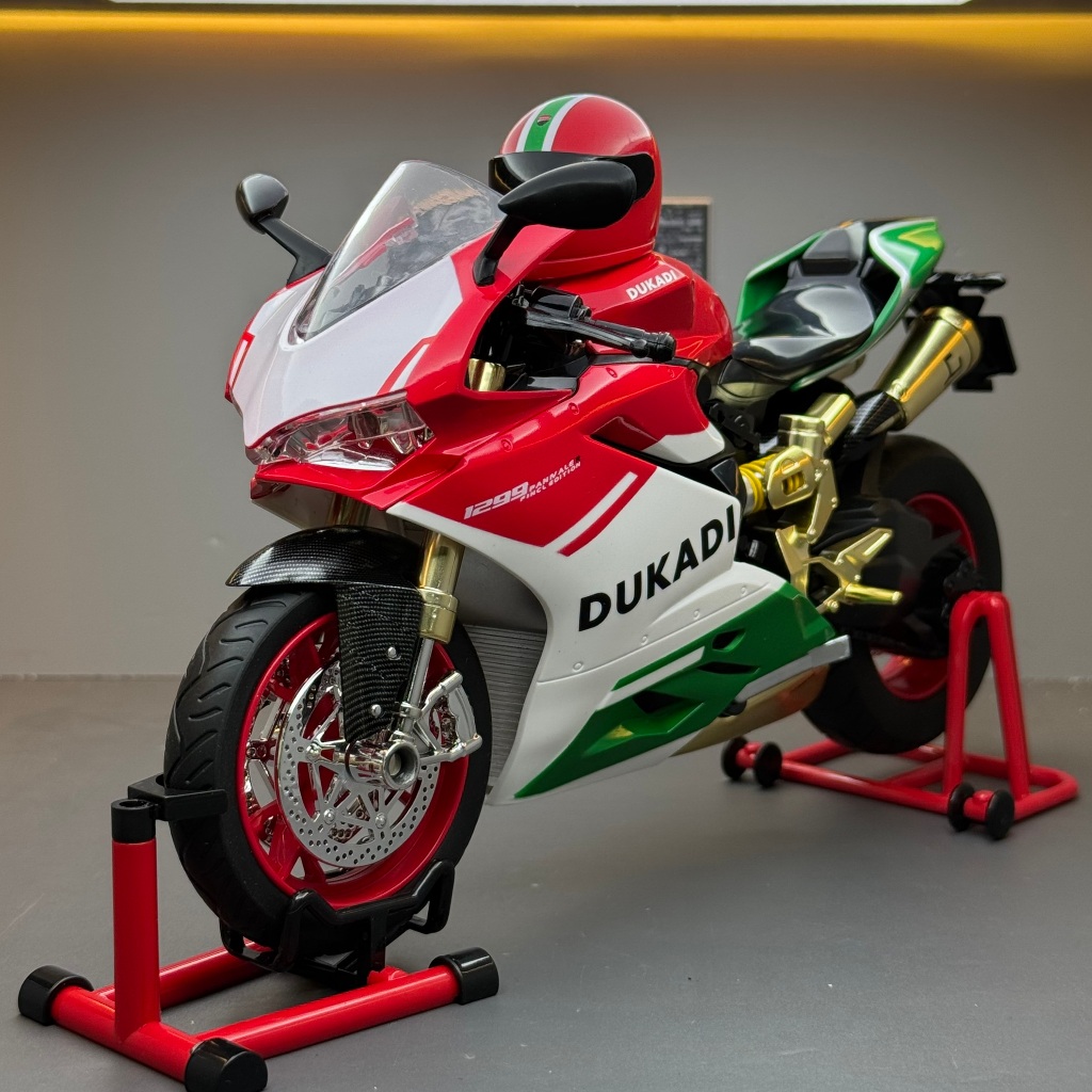 Diecast 1:9 Ducati Panigale 1299 Smoke Version Double paddock + Suspension + Helm Koleksi Hadiah