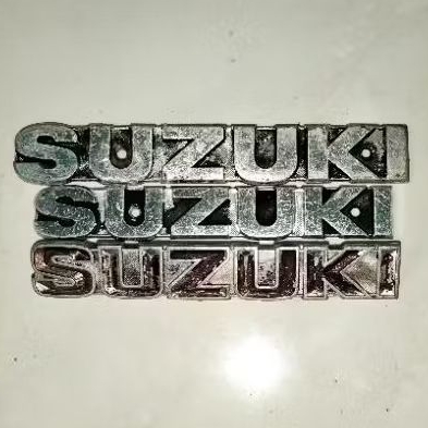 Emblem tangki motor Suzuki A100 dll