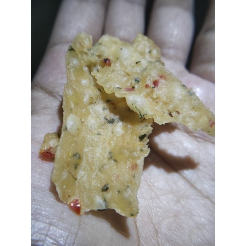 

Kue Bawang Renyah Gurih