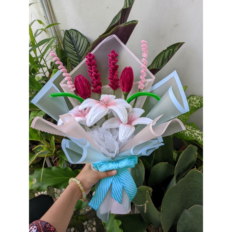 pipe cleaner bouquet