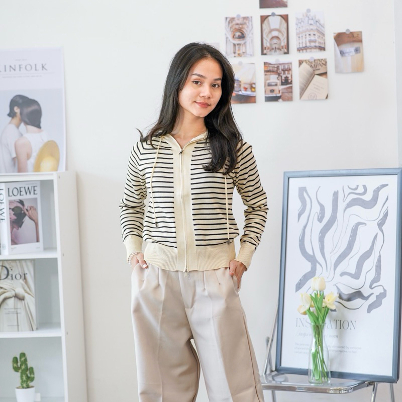 Leoca - Hoodie Knit Double Zipper // Premium Crop Stripe
