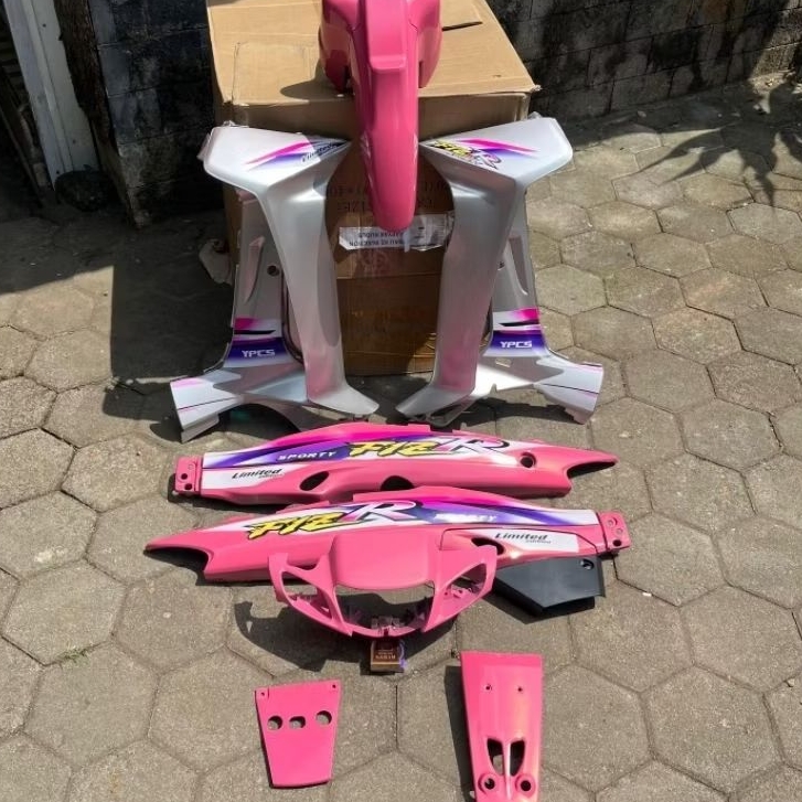FULL BODY SET YAMAHA FIZ R/VEGA R LAMA WARNA PINK LEMBAYUNG GOLD SET STIKER CUSTOM