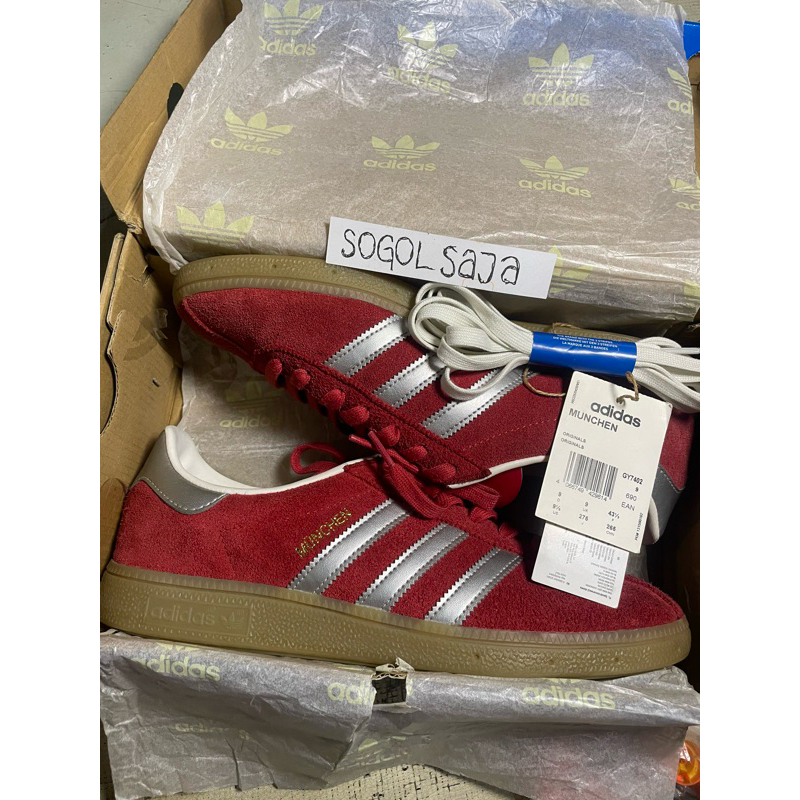 Adidas Munchen Red