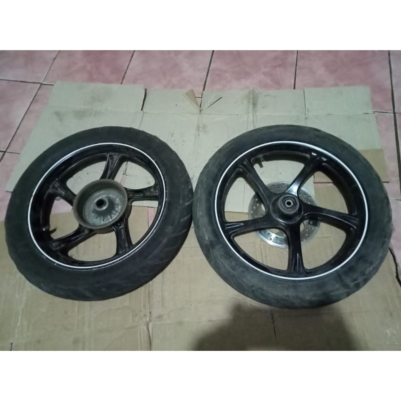 pelek velg ORI bawaan Yamaha Xeon RC 125cc depan belakang PNP Xeon GT 125cc asik cabutan motor
