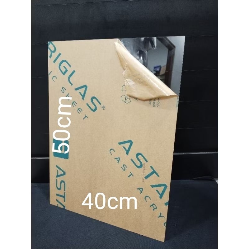 

Akrilik Lembaran Bening Tebal 2mm 50cm x 40cm