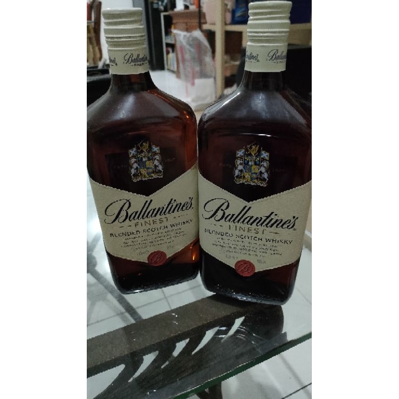 

Ballantine's Finest