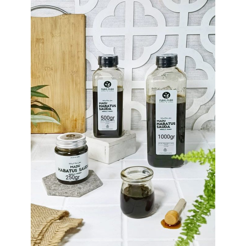 

MADU HABBATUSSAUDA MESIR NAHLIYAH 100% Madu Asli