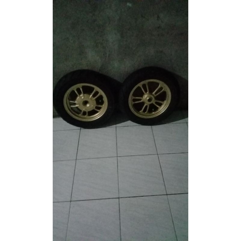 pelek depan/belakang Scoopy donat seken ori