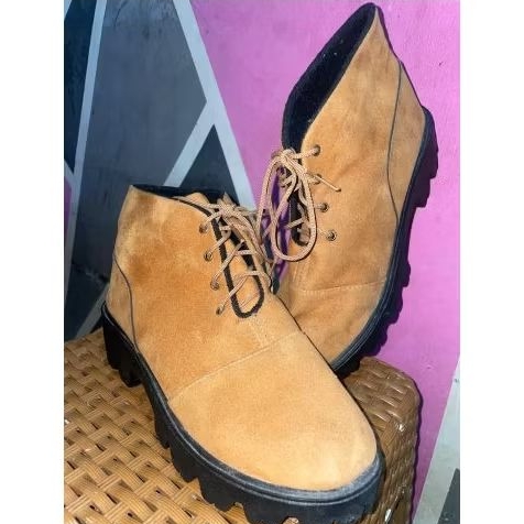 boots cokelat wanita preloved