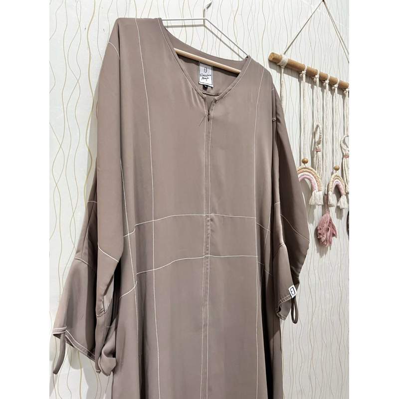 preloved stitch abaya elmadina abaya