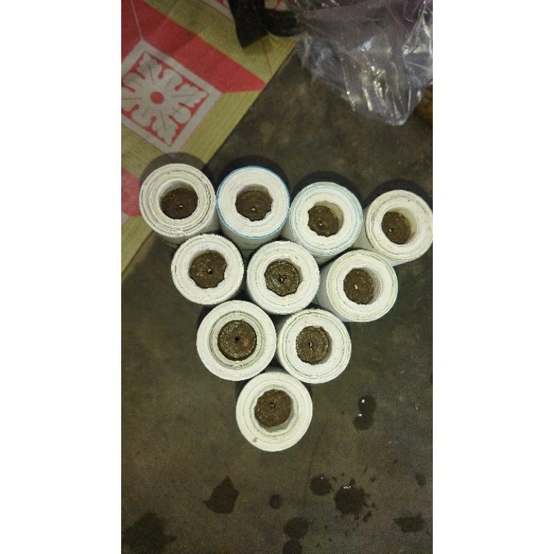 

selongsong kertas full hvs seri kartun siap isi serbuk sudah ada lubang sumbu