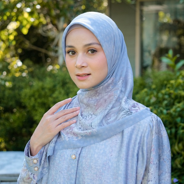 {SALE TANPA BOX} Radwah - Fairy Scarf | Hijab Segi Empat