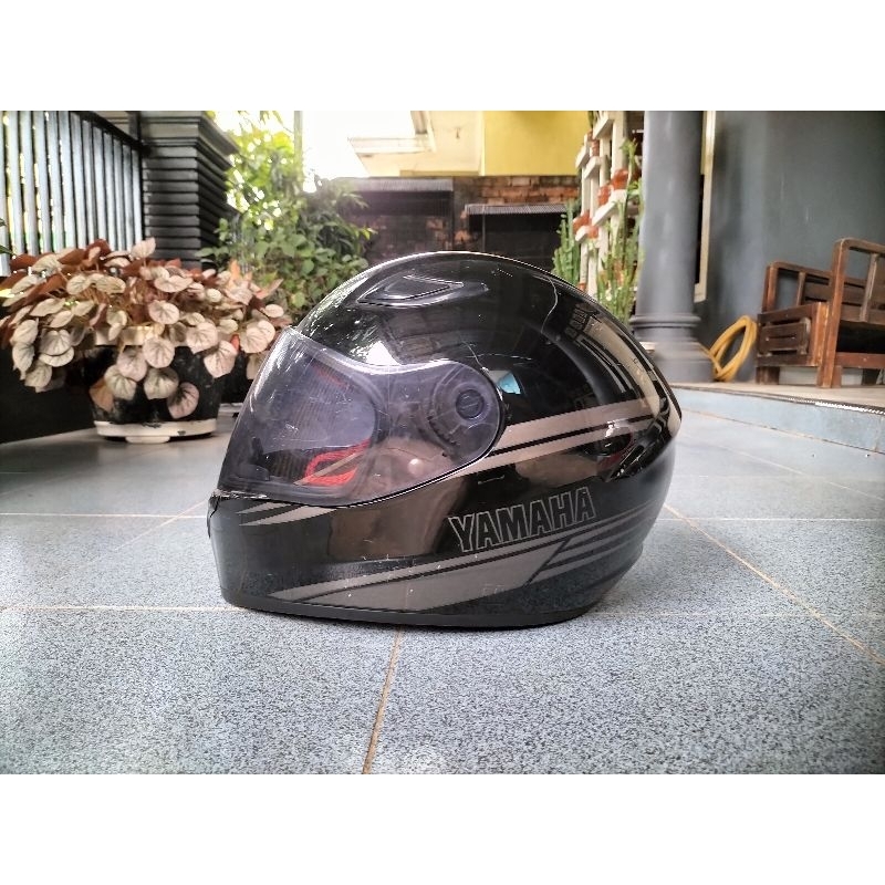 Helm Yamaha Cargloss Full Face Hitam Original