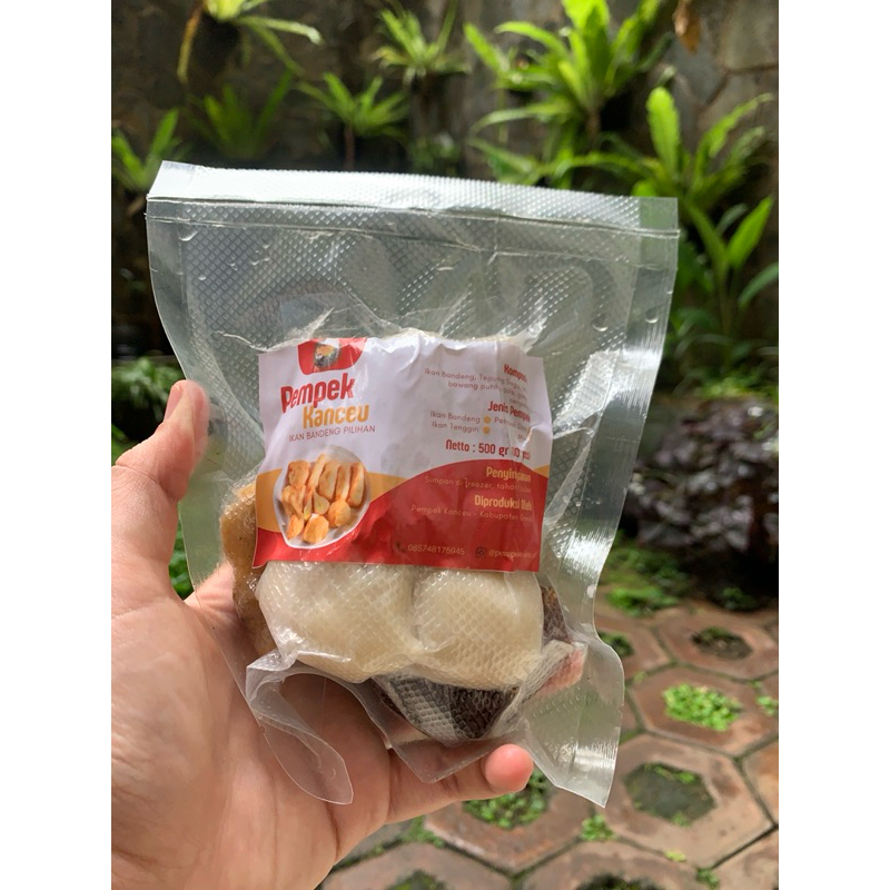 

Pempek Kanceu Ikan Bandeng