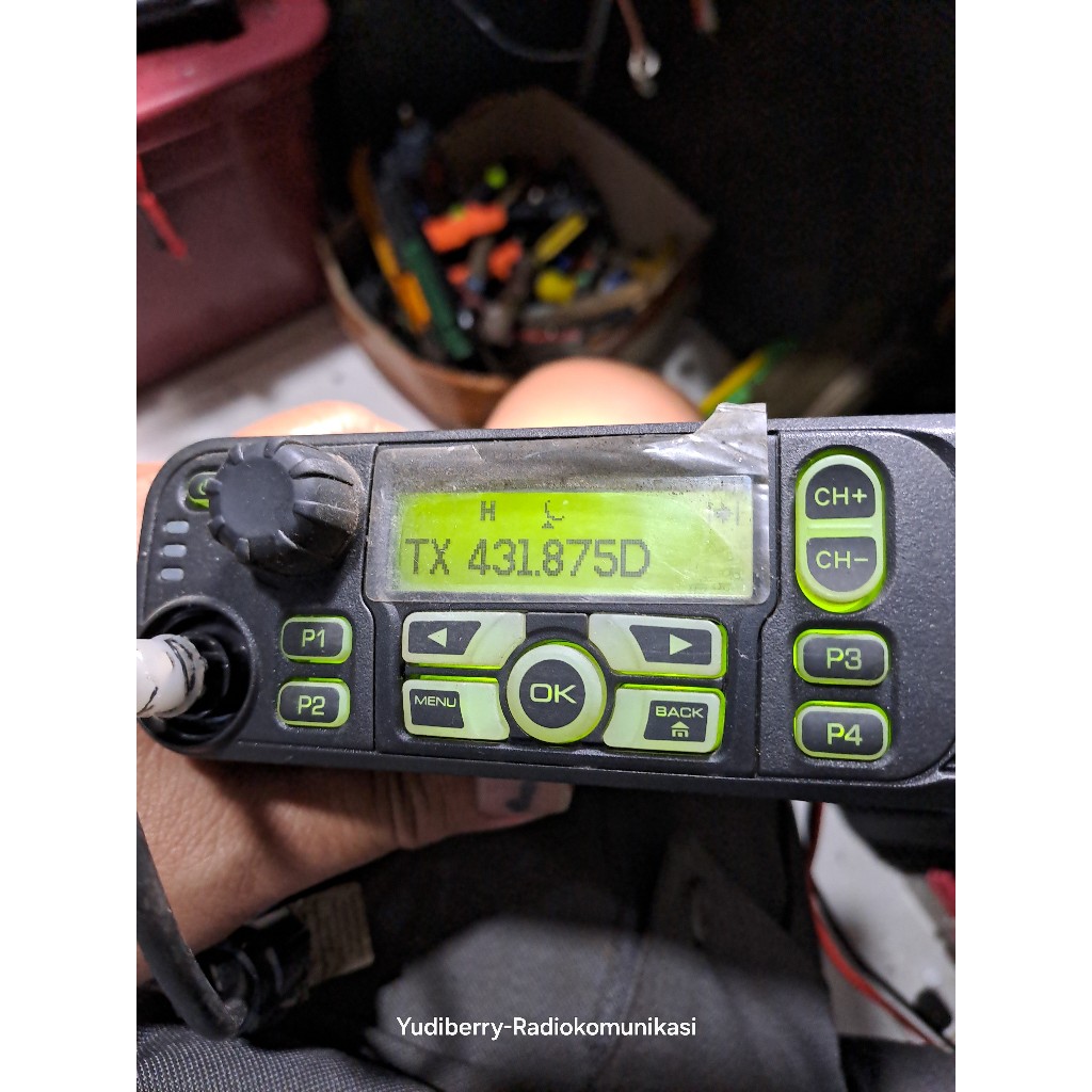 RIG MOTOROLA XIR M8268 UHF 403 MHZ MOTOTRBO XIR M 8268  UHF POWER  40 WATT  beda XIR3688 UHF