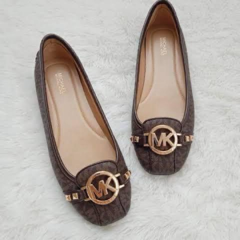 Sepatu Flat MK original *with box