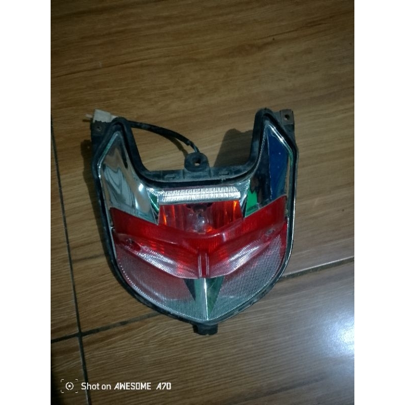 lampu belakang Yamaha Vixion old TANPA MIKA KACA bekas ori