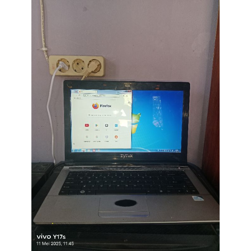 laptop zyrex second