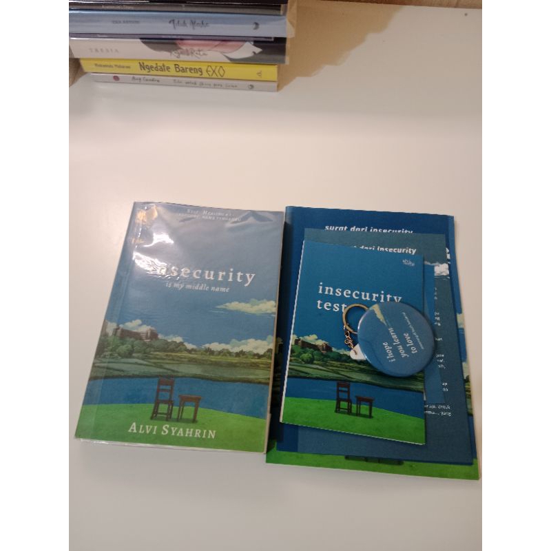 Preloved Buku Insecurity Original + TTD Penulis & Bonus Merchandise
