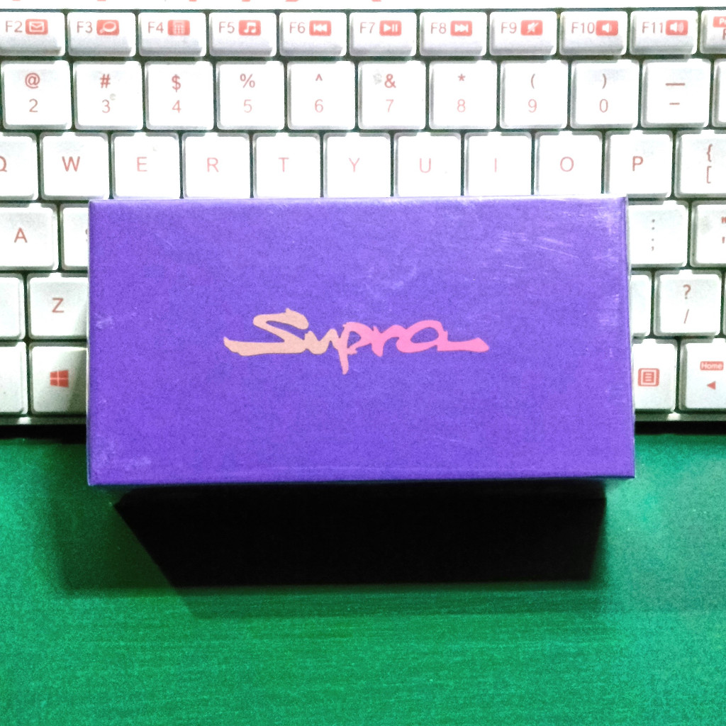 Supcar kuromi Toyota supra diecast 1 64