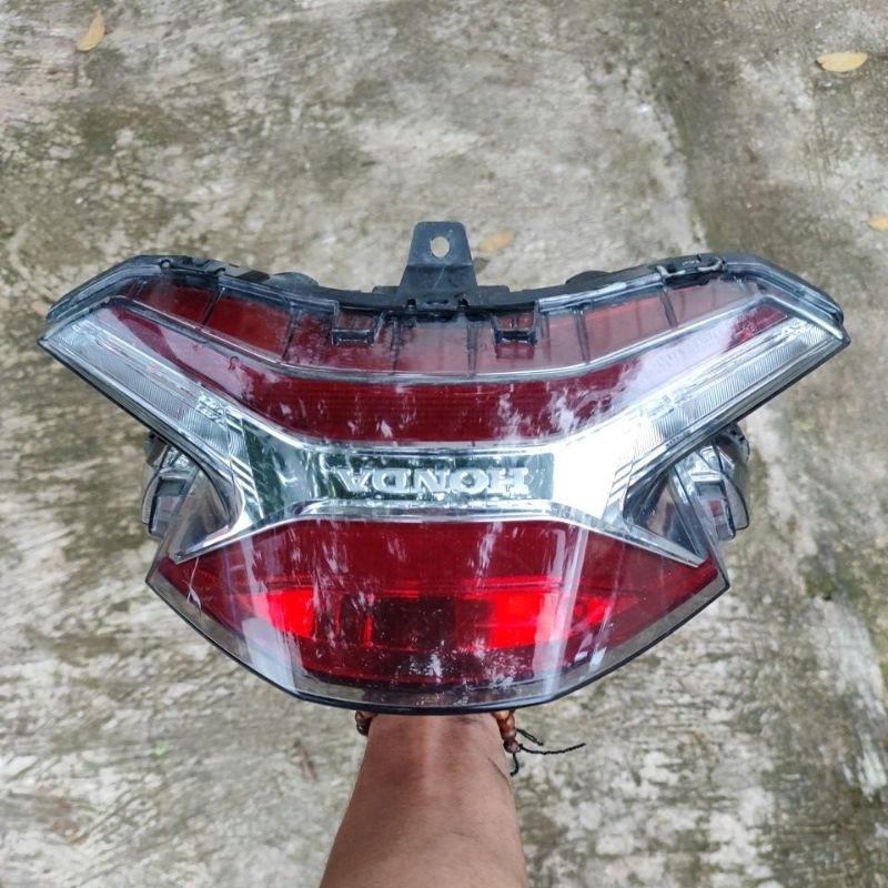 stoplamp lampu belakang HONDA PCX 150 ORIGINAL