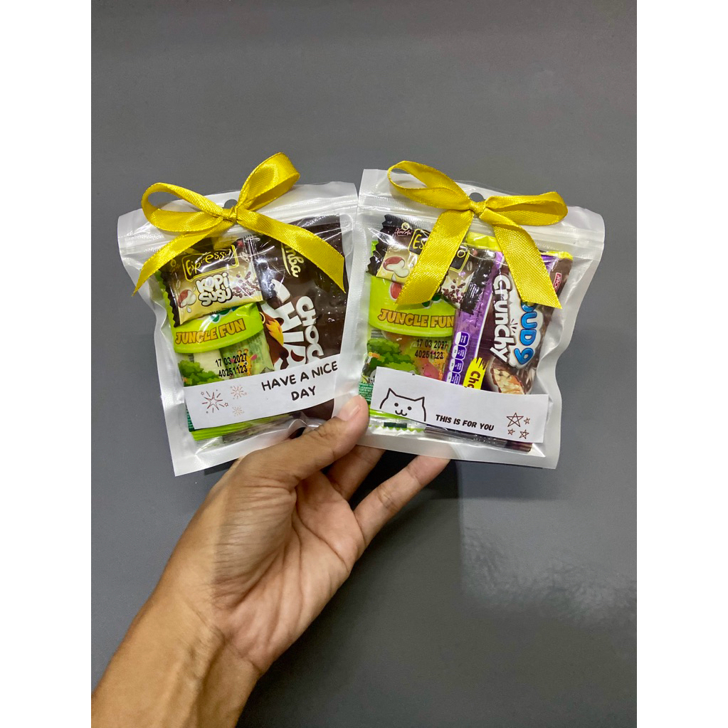 

MINI GIFT SNACK / MINI HAMPERS SNACK FREE CUSTOM UCAPAN