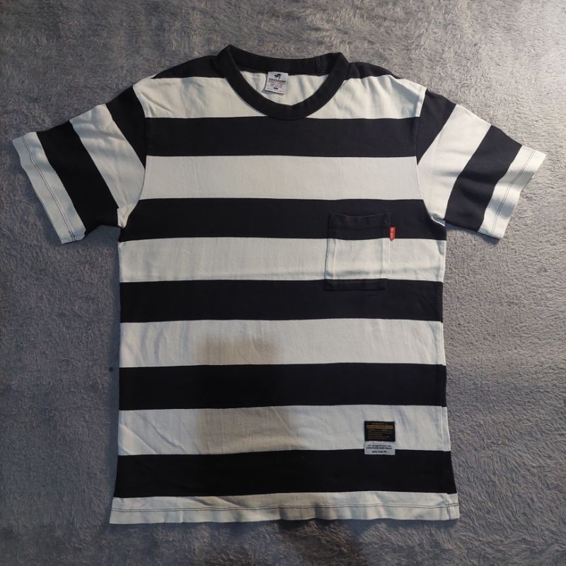 KAOS SALUR KOREA SOVERMENT