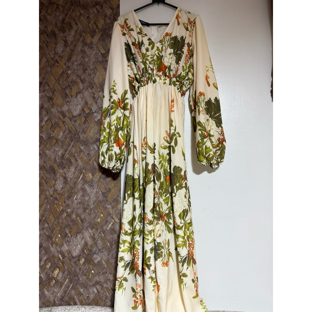 Dress Panjang Motif Bunga (preloved)