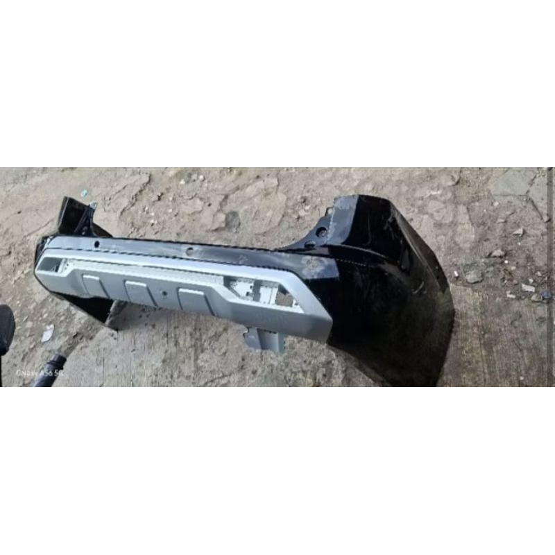bemper belakang pajero 2022