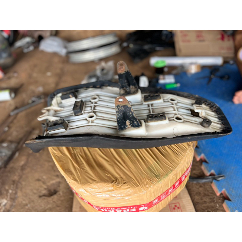 jok honda megapro hiu