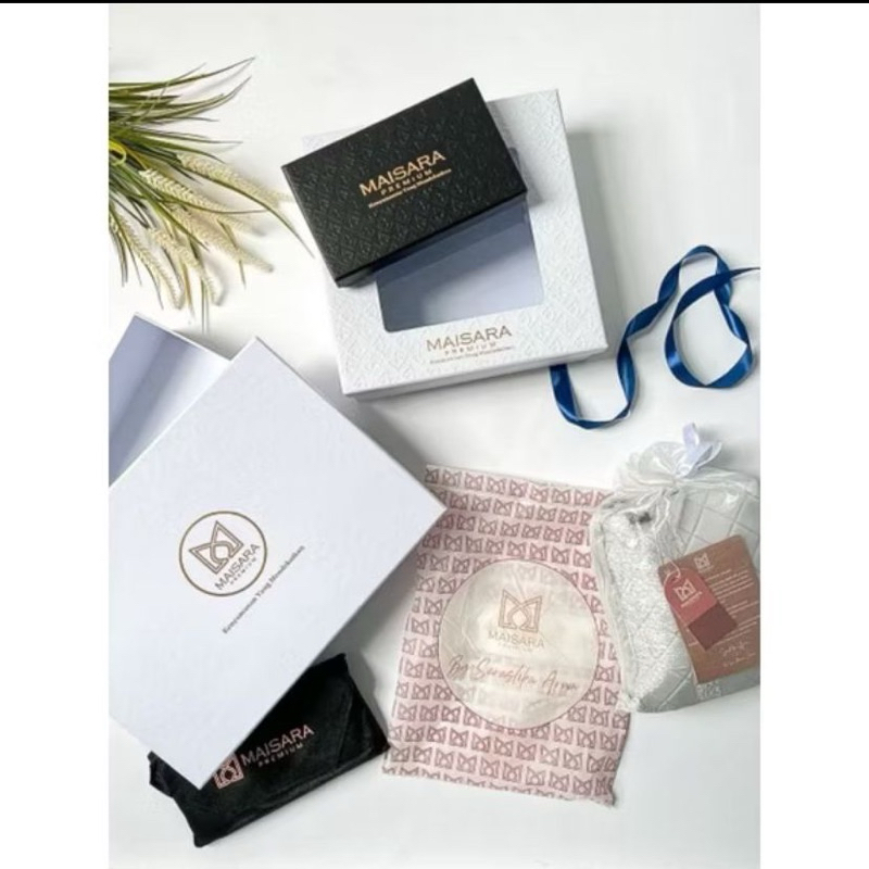 

Aneka Box/goodie bag Mukena Maisara Premium