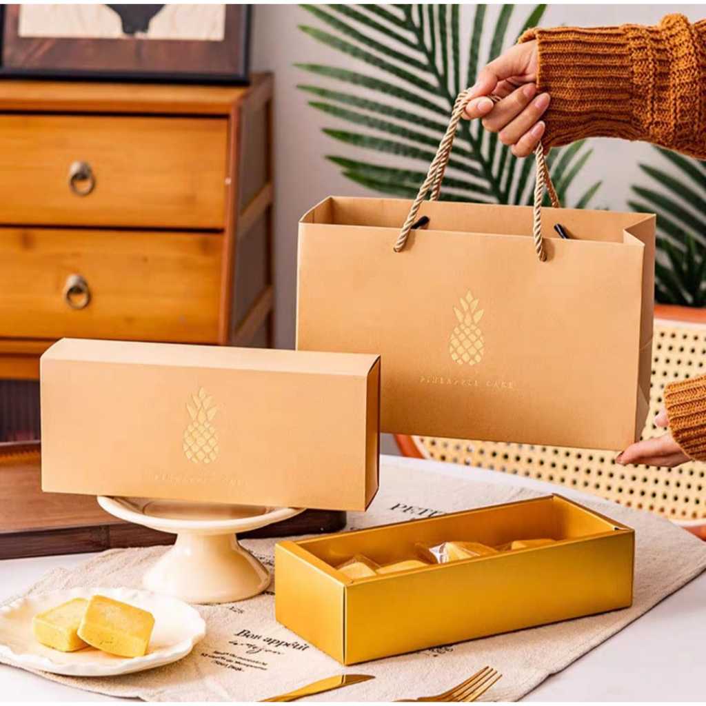 

Pineapple Cake Hampers Box / Kotak Hamper Nastar Set