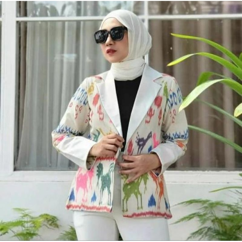Blazer tenun sumba blazer ayam etnik blazer tenun ntt blazer kantor blazer kerja outer wanita atasan